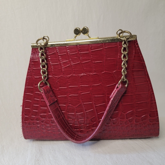 Liz Claiborne Handbags - Elegant Liz Claiborne Red Croc Embossed Kiss-Lock Chain Clutch Y2K
